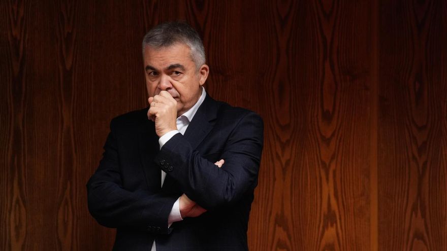 Imagen reciente del exdiputado socialista Santos Cerdán a su llegada al Senado para su comparecencia en la comisión del caso Koldo. EFE/Borja Sánchez-Trillo