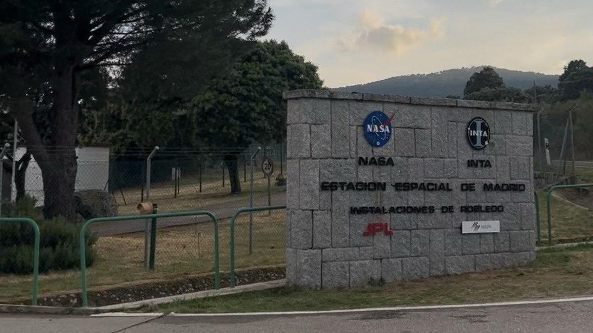 Acceso a las instalaciones de la NASA y el INTA en Robledo de Chavalea