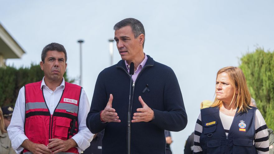 Pedro Sánchez, interviene tras una reunión en el CECOPI de la Comunitat Valenciana con el presidente de la Generalitat valenciana, a 31 de octubre de 2024