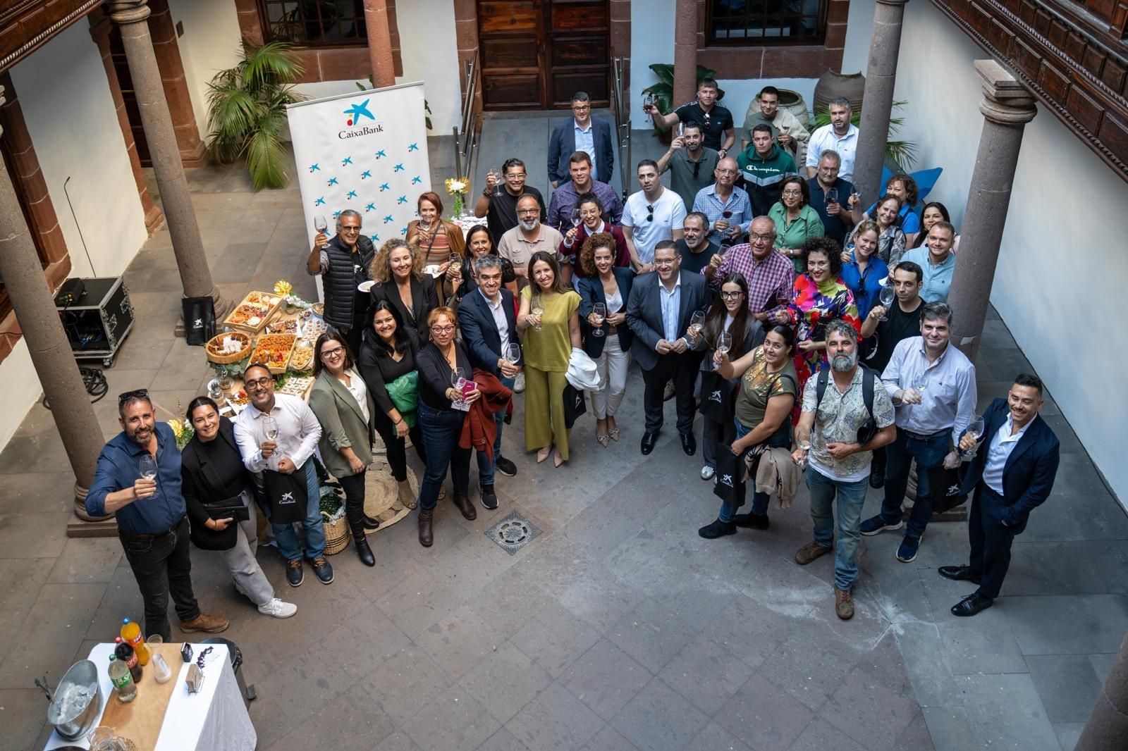 Ferran Centelles pone en valor los vinos de La Palma en una jornada estratégica para el sector vitivinícola insular organizada por CaixaBank.