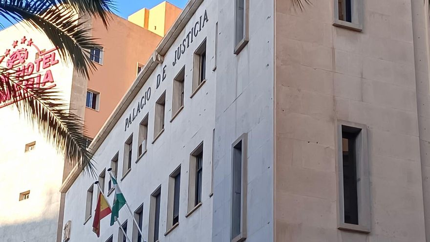 Nueve años de cárcel para el exportavoz de Vox en Huércal, Almería, por agresión sexual a una menor