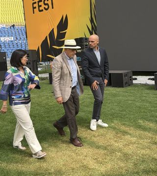 La alcaldesa de Las Palmas de Gran Canaria, Carolina Darias; el presidente del Cabildo insular, Antonio Morales; y el portavoz del Gobierno regional, Alfonso Cabello