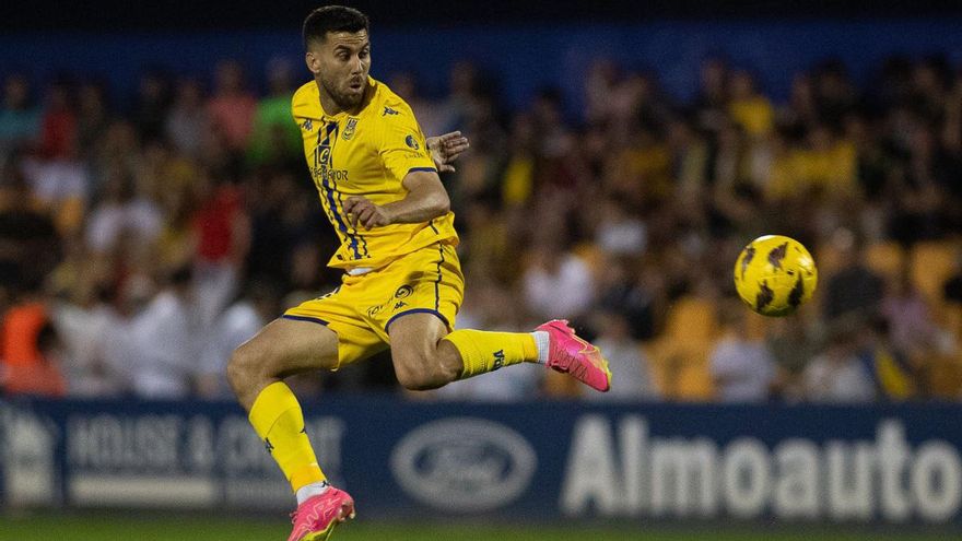 Visto y no visto: Fede Vico abandona el Pontevedra CF