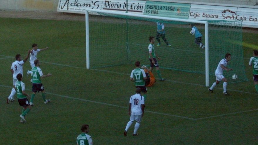 Gol de Esaú, definitivo 3 - 2 en el 88 de partido.