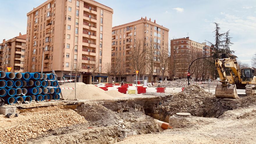 La geometría variable de la alcaldesa de Vitoria: investidura con el PP, presupuesto con EH Bildu y Urbanismo con Elkarrekin