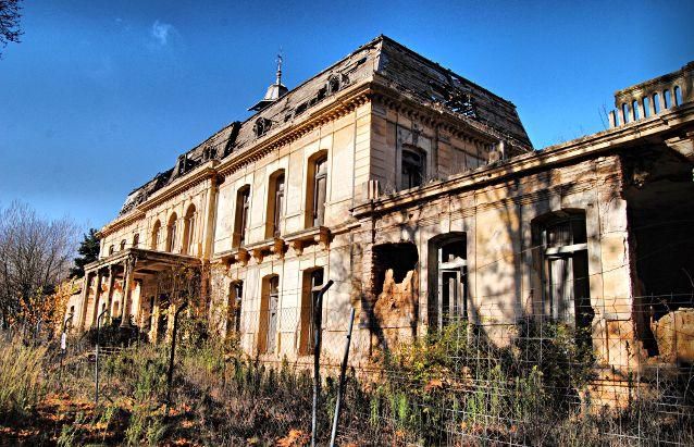Palacio de los Gosálvez. Siglo XX. Casas de Benítez (Cuenca).