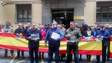 Miembros de los sindicatos policiales en Castilla y León frente a la Jefatura Superior de Policía.