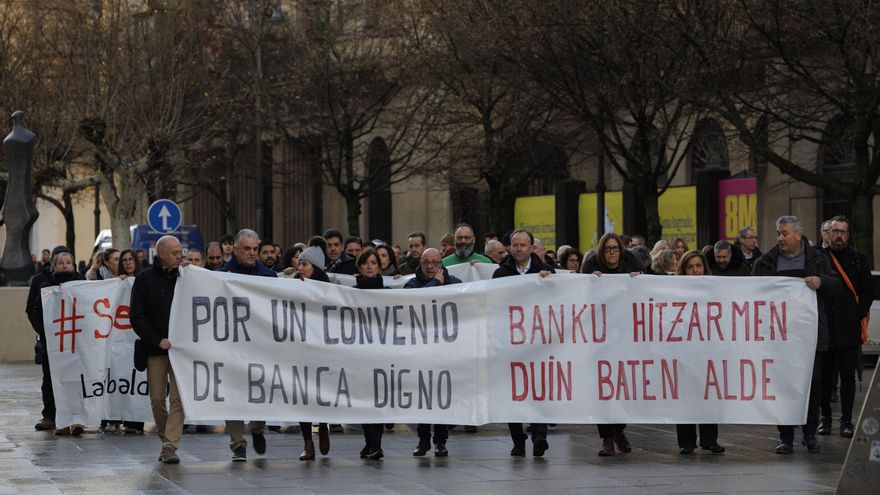 Los empleados del sector financiero, en huelga para reivindicar una subida salarial
