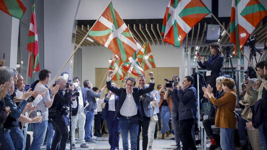 El "sirimiri" de EH Bildu desata una fiesta con champán: "Nadie lo hubiera imaginado hace cuatro años"