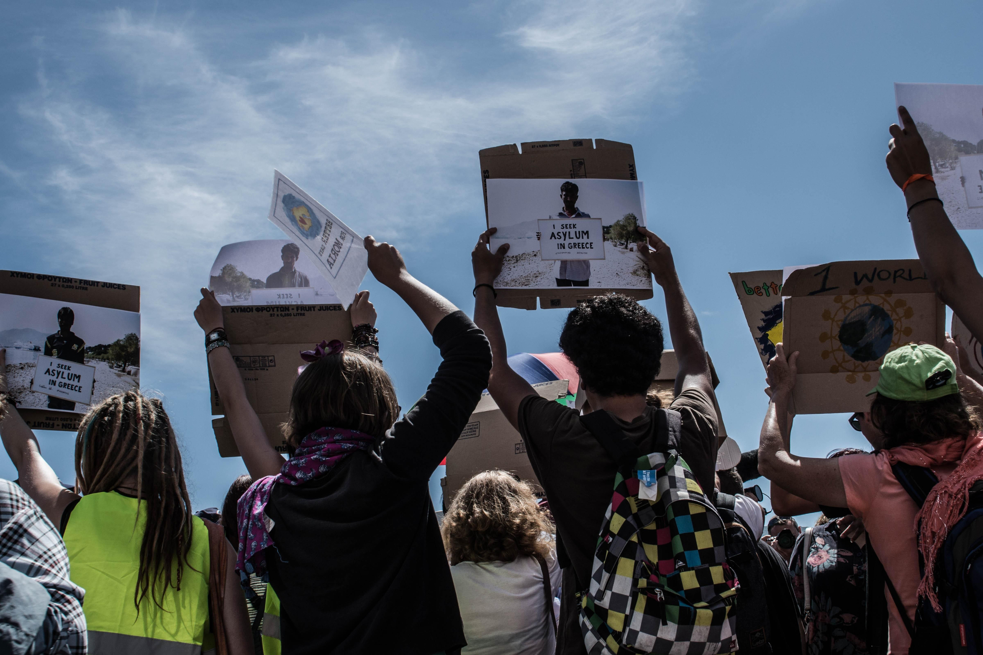 Protesta en el puerto de Mytilini, en la isla de Lesbos