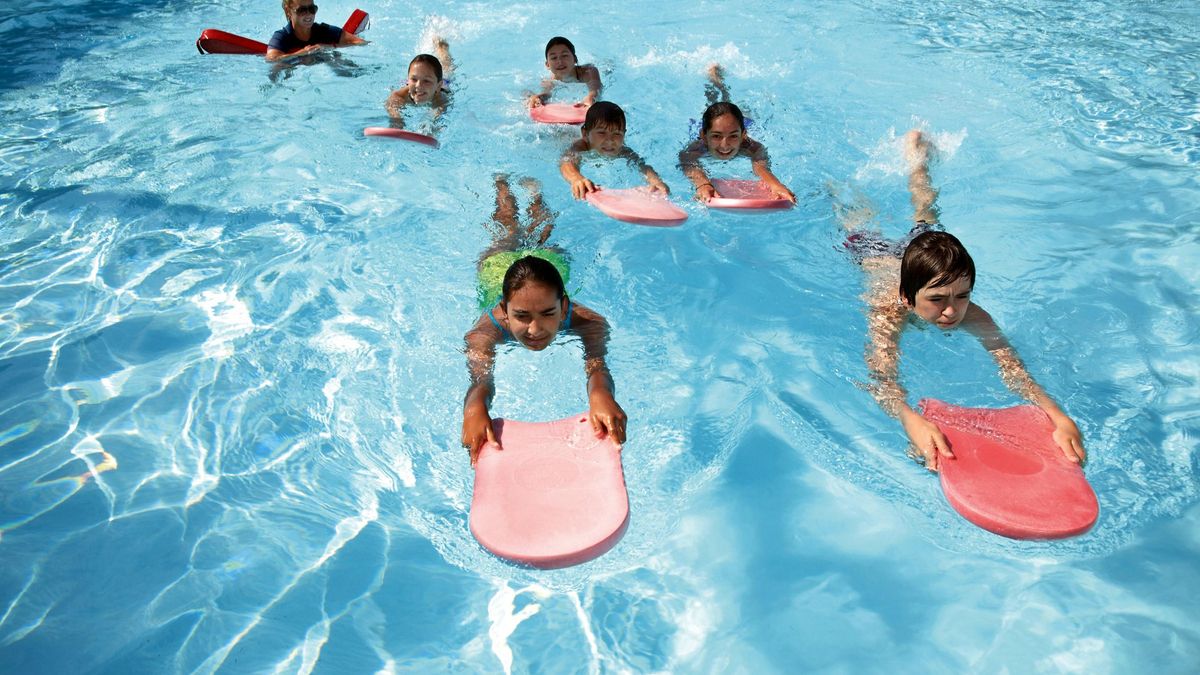Un experto explica cómo prevenir muertes infantiles en playas y piscinas: “El ahogamiento de los niños es silencioso”