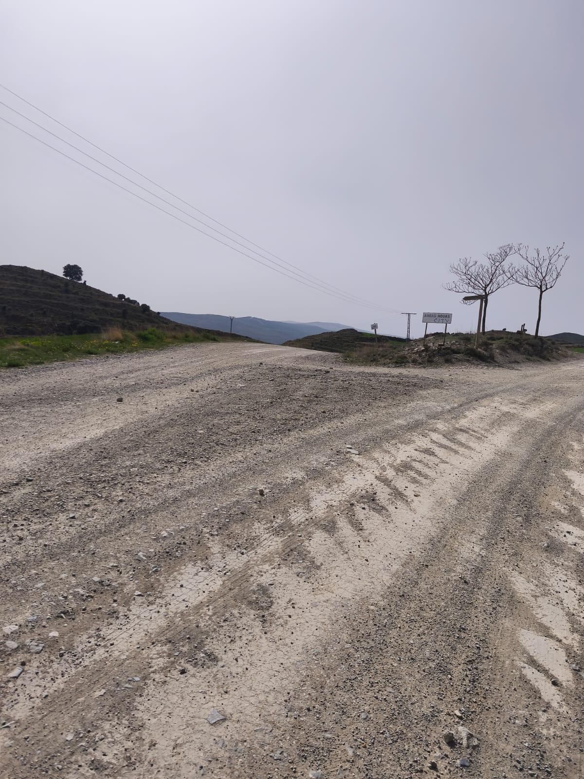 Lamentan que son el único pueblo habitado sin un acceso digno
