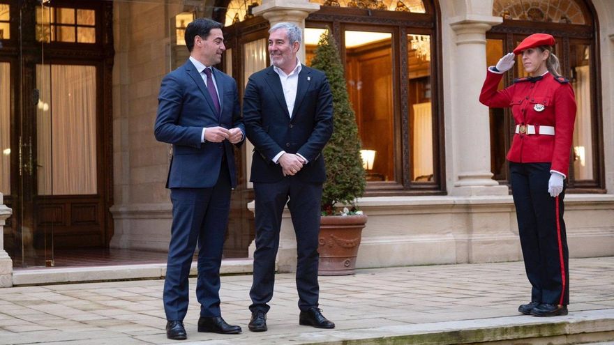 Canarias y Euskadi remiten a las comunidades su propuesta para la distribución de menores migrantes