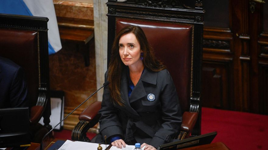 Se trata la ley Bases en el Senado: sacaron a Aerolíneas, Correo, Radio Nacional y la TV Pública de las empresas a privatizar, y se sostuvo la moratoria previsional