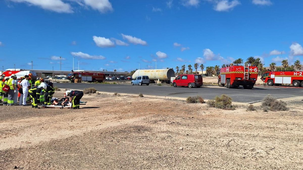 El aeropuerto de Fuerteventura ha realizado este miércoles un simulacro general de accidente aéreo.
