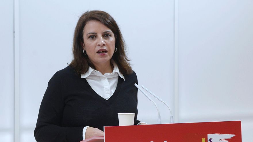 Archivo - La vicesecretaria general del PSOE, Adriana Lastra, comparece en una rueda de prensa para analizar la actualidad política de Castilla y León, en la sede socialista, a 9 de marzo de 2022, en Valladolid, Castilla y León (España). El encuentro entr