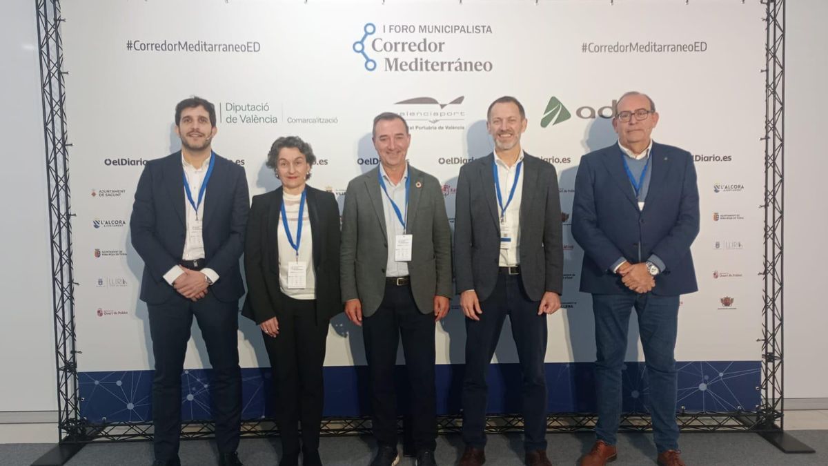 Ponentes de la tercera mesa redonda del foro municipalista.