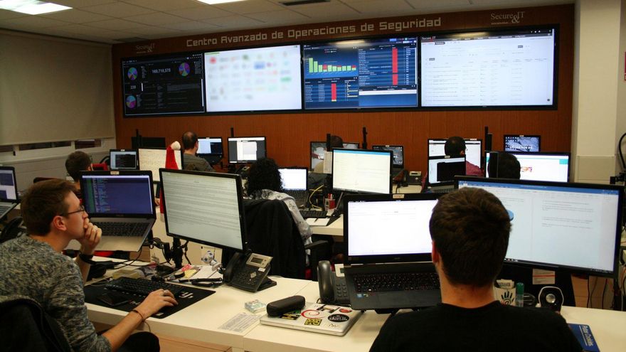 Imagen de uno de un Centro Avanzado de Operaciones de Seguridad