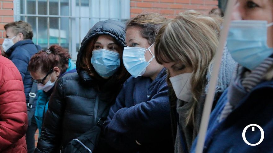 800 euros al mes con familias a su cargo: los motivos de la huelga de limpiadoras en Reina Sofía