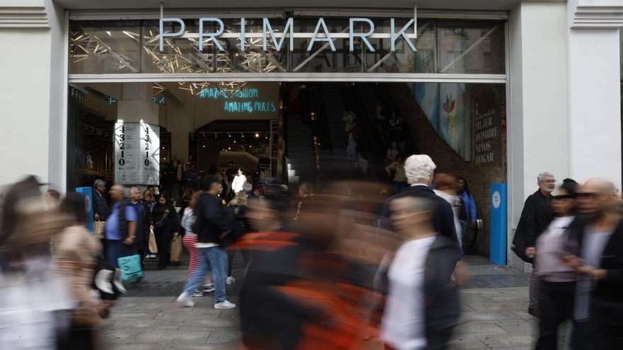 Primark invertirá en España en nuevas tiendas y estudia entrar en el comercio en línea