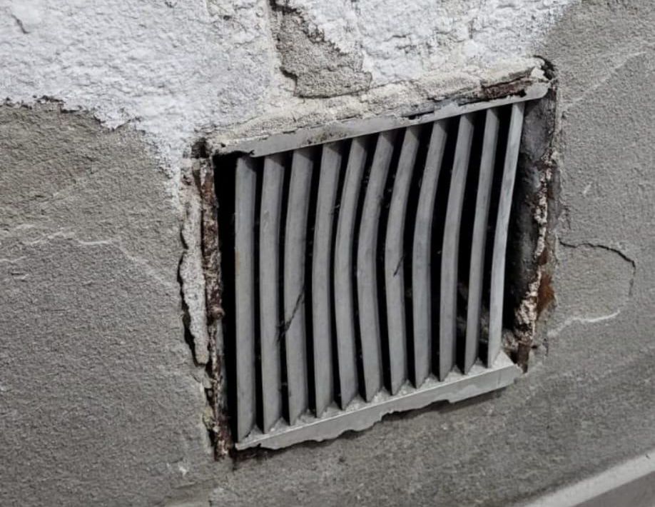 Desperfectos en el parking