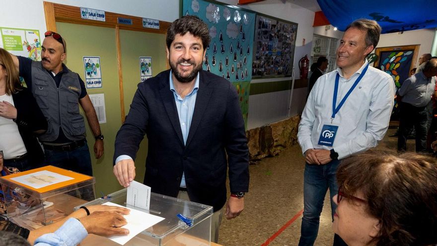 López Miras (PP) vota este 28M