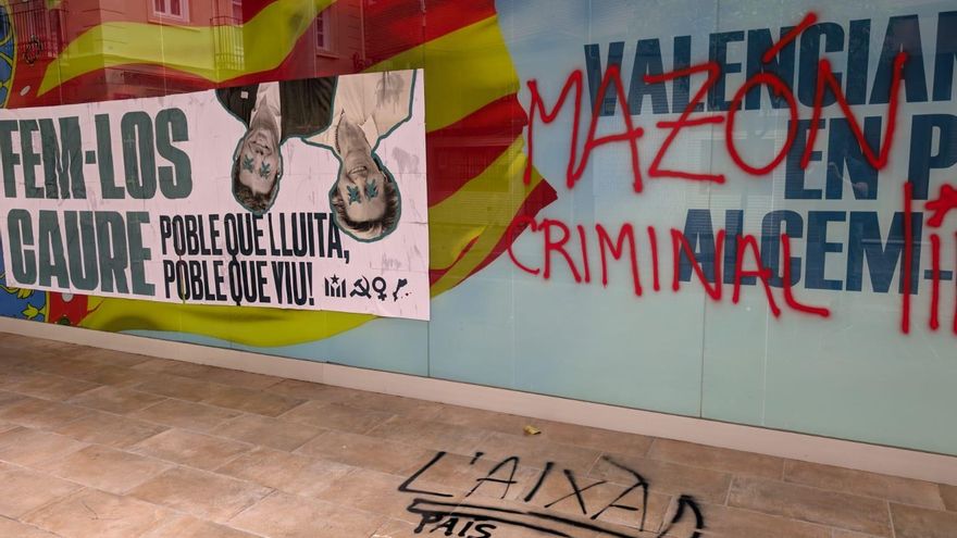 Imagen de las pintadas en la sede del PPCV