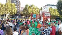 Manifestación a las puertas del colegio Arcipreste de Hita este martes./ @MareasCiudadana.