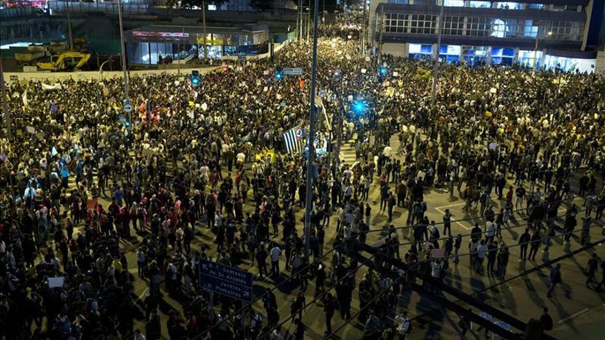 Cincuenta mil personas vuelven a salir a las calles en Sao Paulo