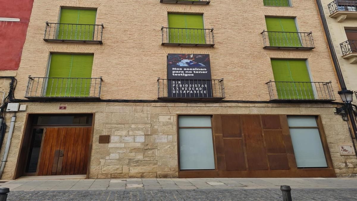 Concentración en la Asociación de la Prensa de La Rioja