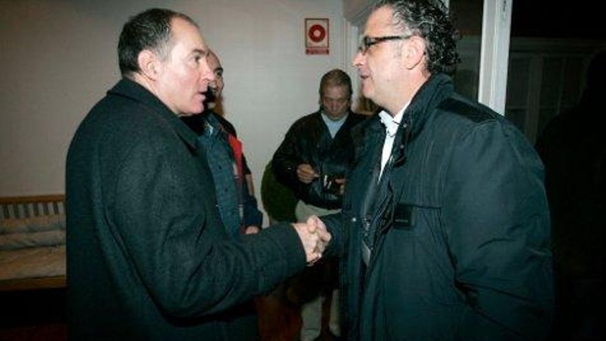 Carlos S. Campillo / ICAL La Unión del Pueblo Leonés celebra congreso ordinario para elegir a la nueva dirección del partido. En la imagen, el candidato a secretario general, Eduardo López Sendino (I) junto al secretario general en funciones, Javier Chamorro (D)