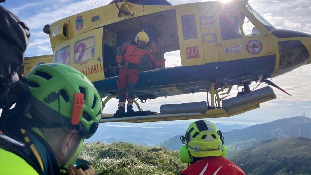 Rescate del cuerpo del espeleólogo fallecido en una cueva de Soba