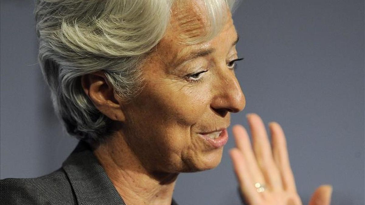 Lagarde pide a los gobiernos convertir en "acciones" el acuerdo climático de París