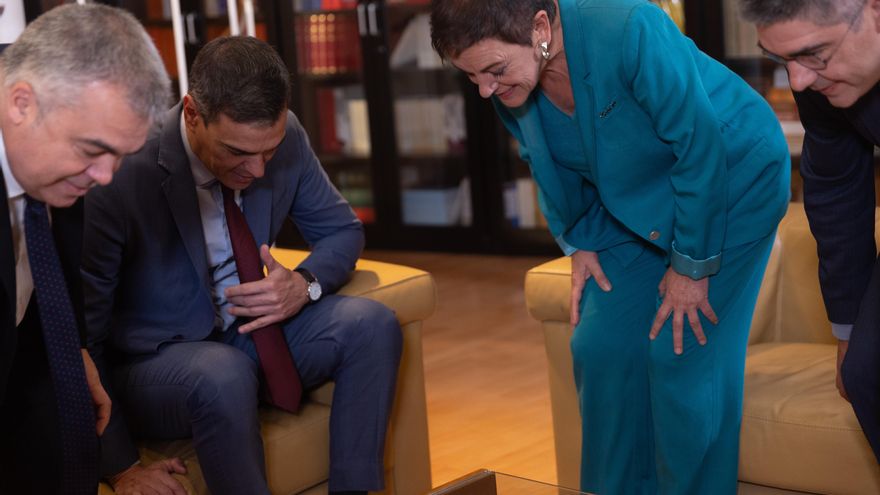 El PSOE refuerza a EH Bildu como socio frente a las campañas de la derecha