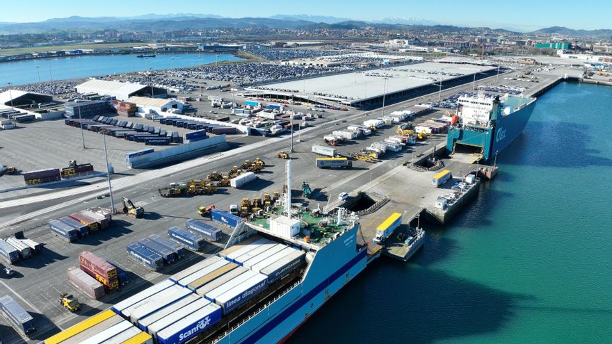 Archivo - Puerto de Santander