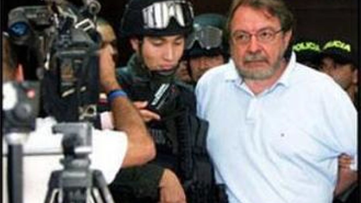 Cebrián detenido, el último bulo en Twitter