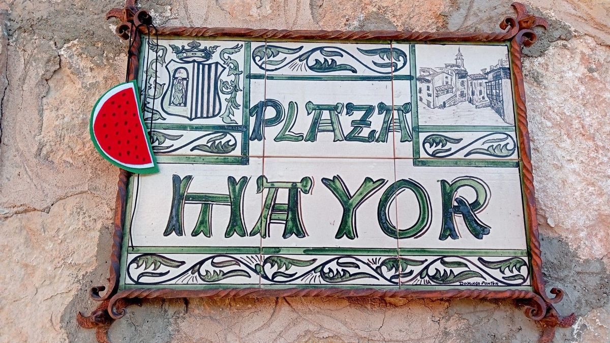 Sandías en la plaza Mayor de Albarracín