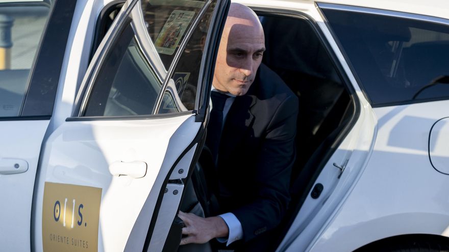 Jenni Hermoso miente: Luis Rubiales solo era un hombre lleno de ternura y preocupación