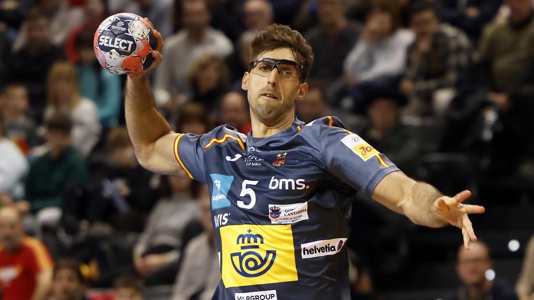 De perder un ojo al europeo de balonmano: la historia de superación de Antonio Serradilla