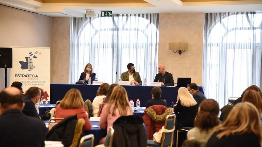 Presentación y evaluación de la Estrategia contra la Pobreza