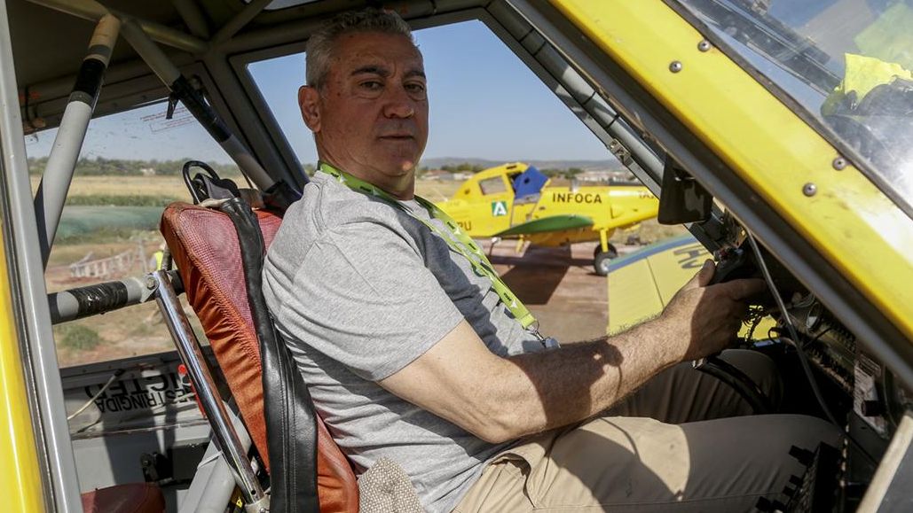 El combate contra el fuego a los mandos de los aviones del Infoca