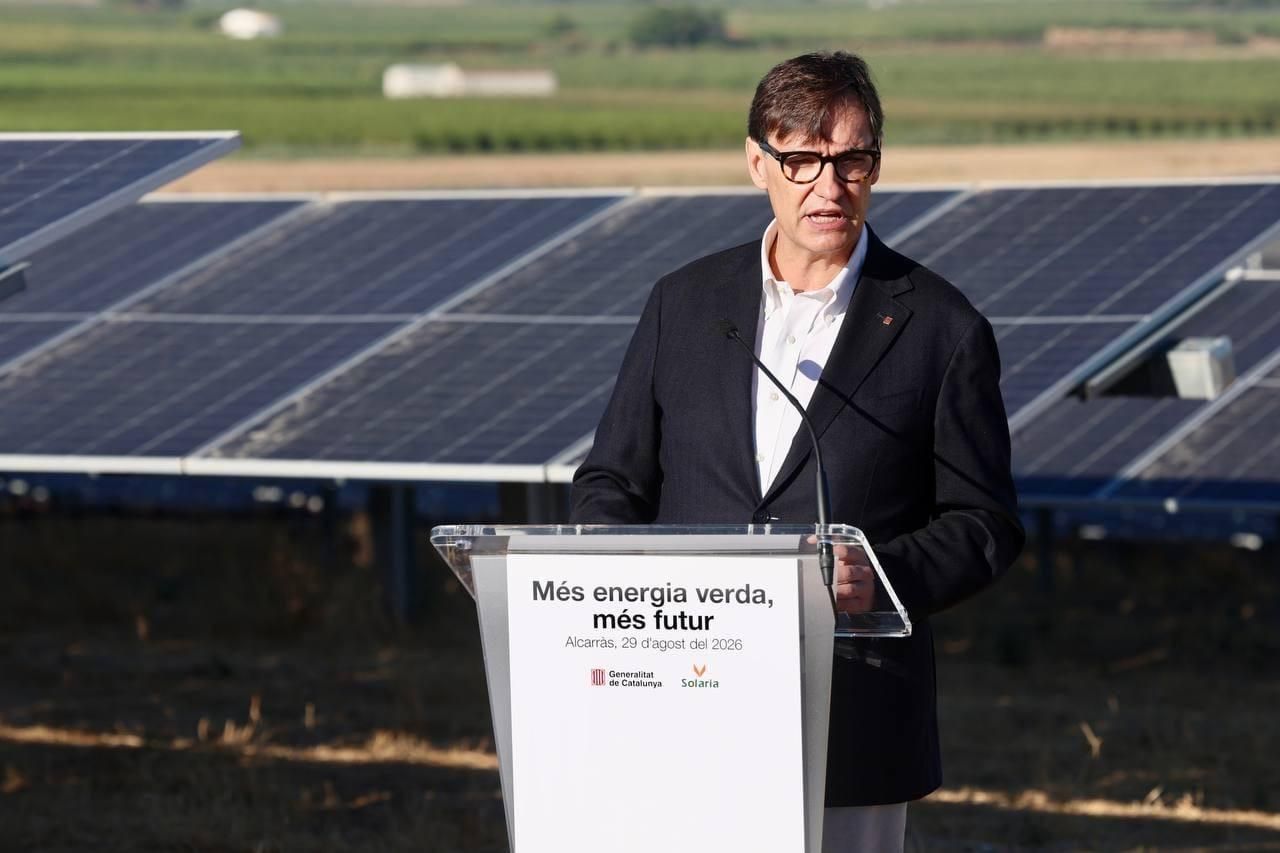 El presidente de la Generalitat de Catalunya, Salvador Illa, durante la inauguración del parque solar de Alcarràs.