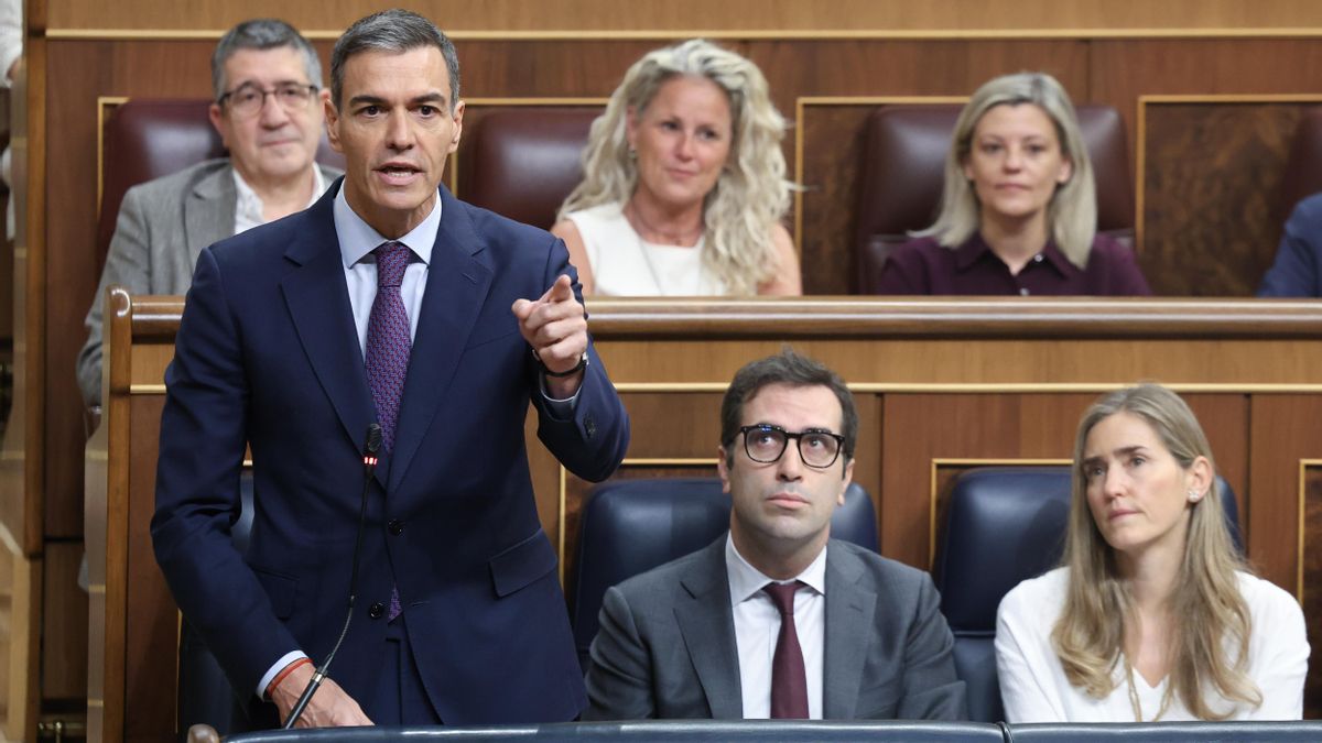 Feijóo llama a Sánchez P.S. por las agendas de Leire Díez y el presidente responde: "Pregunte primero por M. Rajoy"