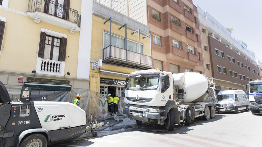 Una nueva grieta en las obras de la L9 en Barcelona impide al 40% de los desalojados volver a casa hasta septiembre
