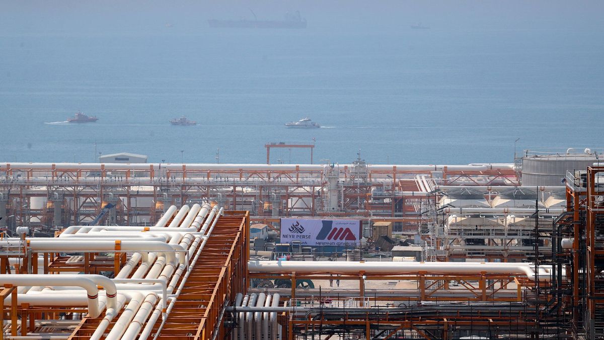 Israel enfurece a Qatar al atacar un enorme yacimiento de gas que comparte con Irán: "Es peligroso e irresponsable"