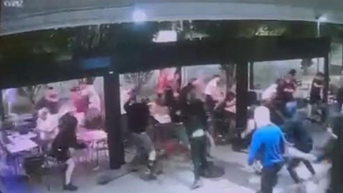 Investigan la agresión a un grupo de militares que veía la final del Mundial en un bar de Pamplona