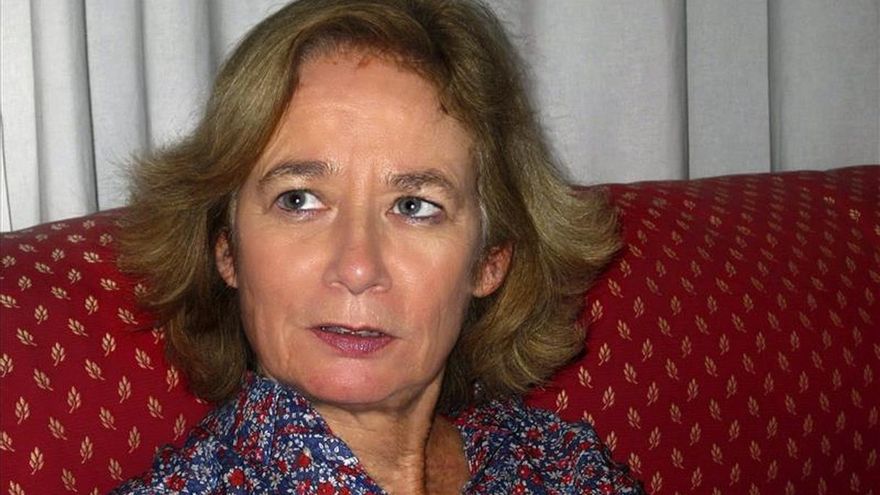 Pilar Cernuda cree que las nuevas generaciones de periodistas "serían mejores si leyeran"