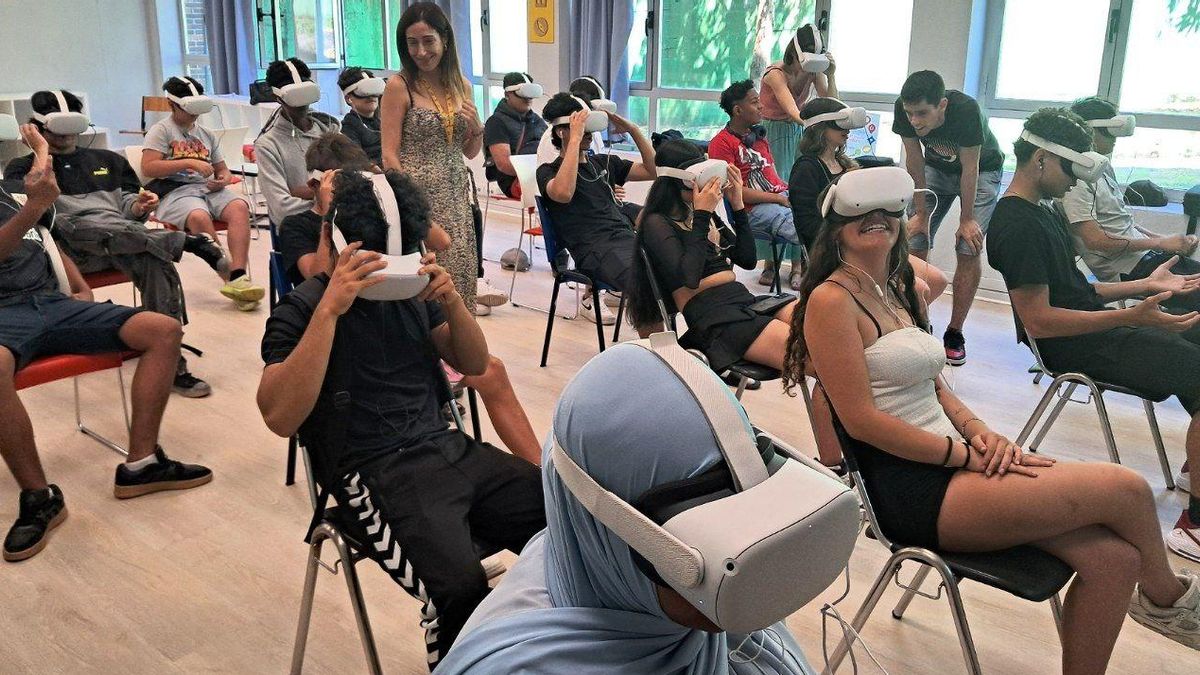 Alumnos del Centro Formativo de Otxarkoaga Ikastetxea de Bilbao (EBI-Elizbarrutiko Ikastetxeak) en el proyecto Loturak Elkargune