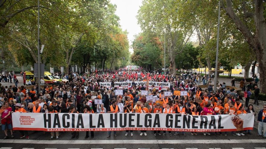 Cientos de miles de personas inundan las calles de Madrid por la vivienda: "¡Ahora toca huelga general!"