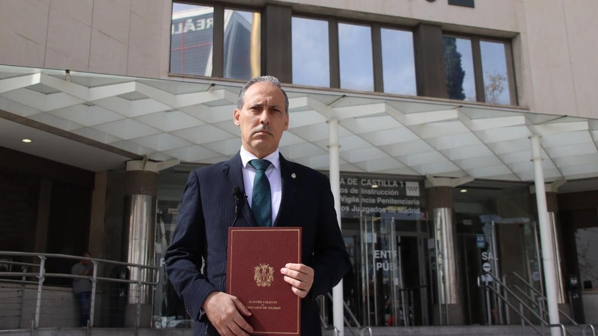 Eugenio Ribón, dean of ICAM, after filing the complaint for the leak